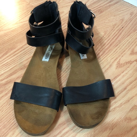 Steve Madden Black Sandals - Picture 2 of 12